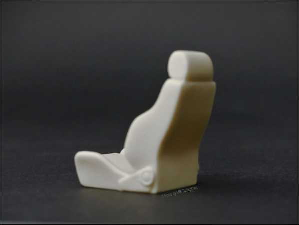 1:18 Sportsitz Typ Recaro4